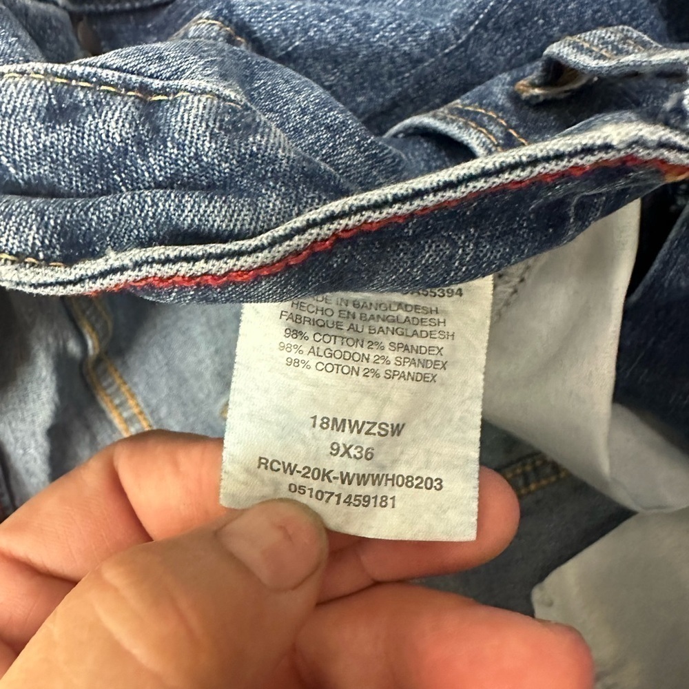 9. Women’s wranglers size 9 x 36 - Picture 2 of 7